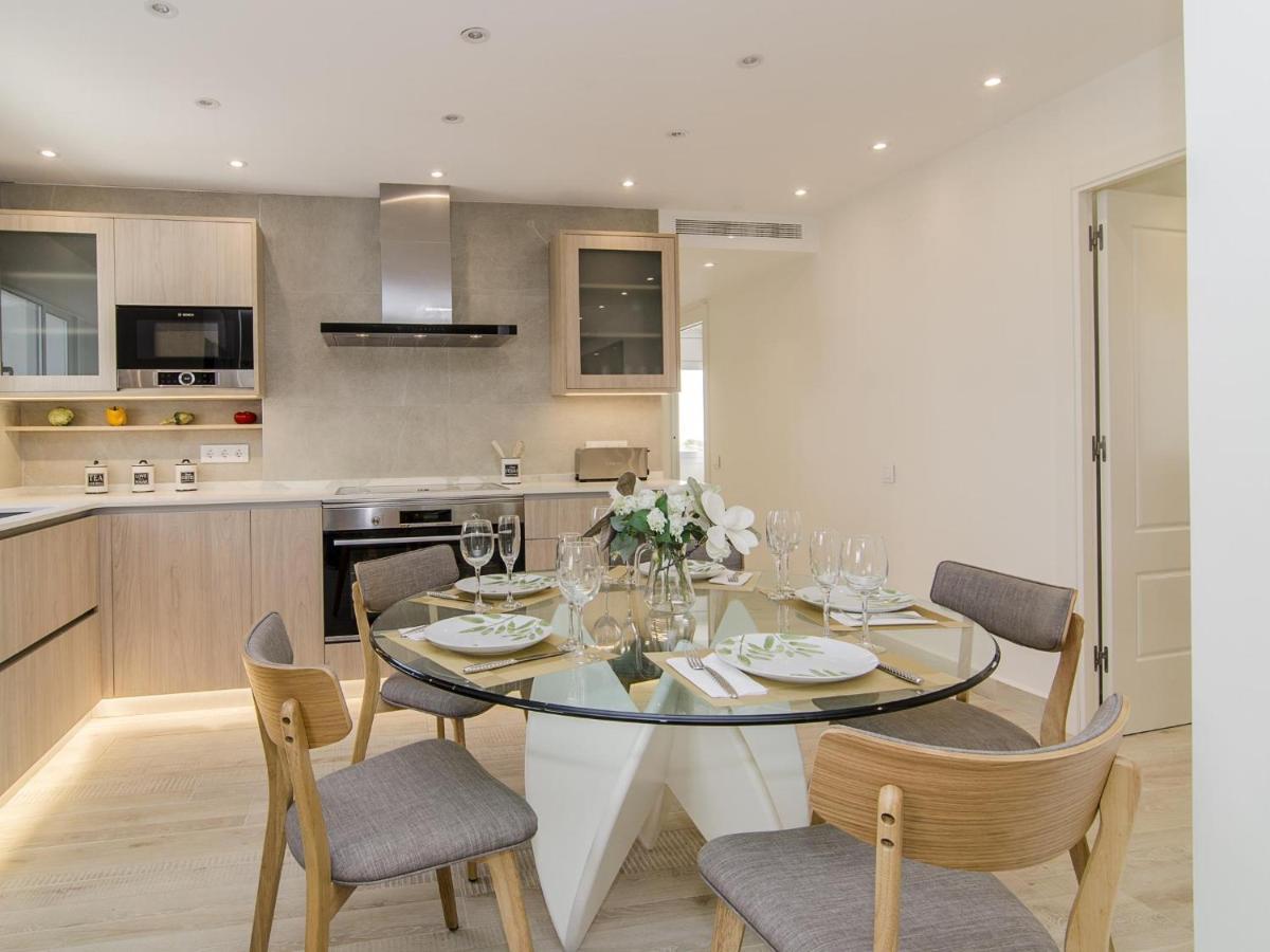 Sitges Spaces Oasis Suites- 4 Bedroom, 4 Ensuite Bathrooms, Terrace, Pool, Sitges Centre المظهر الخارجي الصورة