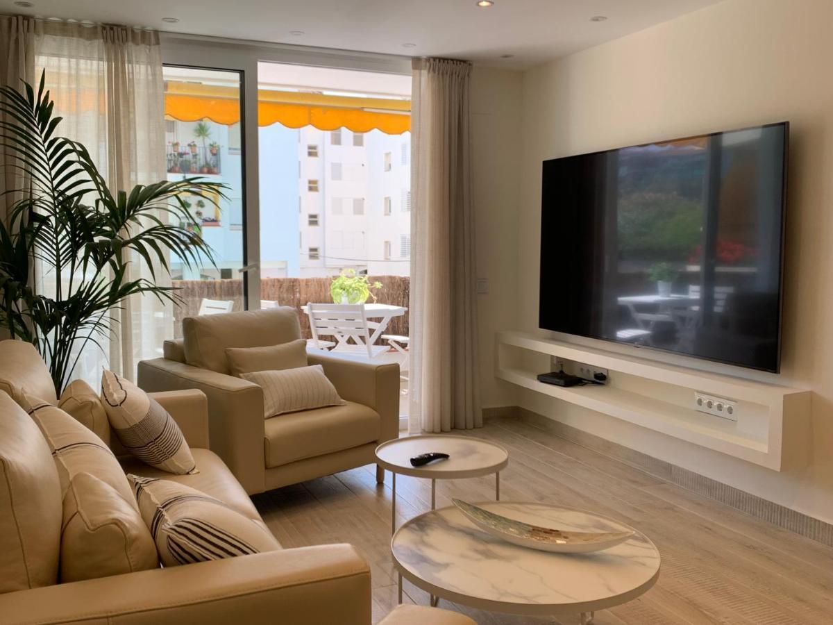 Sitges Spaces Oasis Suites- 4 Bedroom, 4 Ensuite Bathrooms, Terrace, Pool, Sitges Centre المظهر الخارجي الصورة